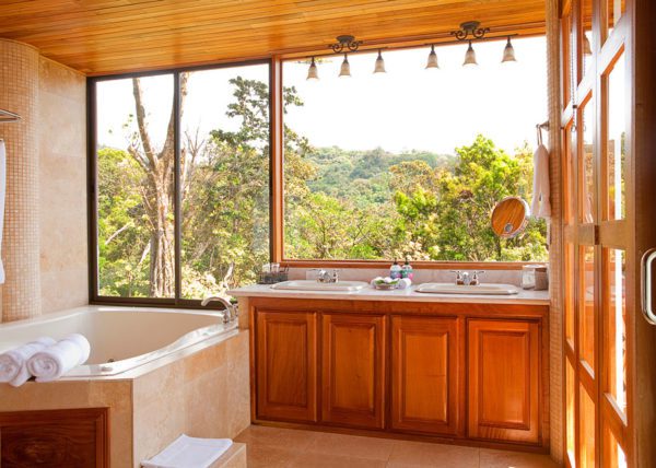 Baño en Hotel Belmar, Monteverde