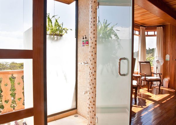 Bathroom at Hotel Belmar, Monteverde