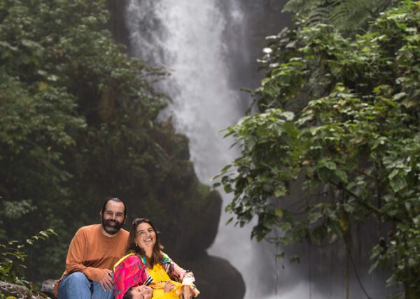 Family portrait at La Paz Waterfall Gardens